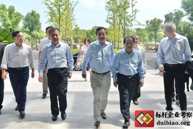 任正非考察幾所大學